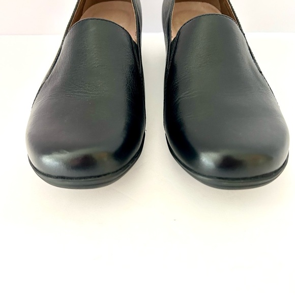 DANSKO Farah Slip On Loafer Shoe Leather Black Arch Support NWOT Size 37 US - Picture 4 of 12